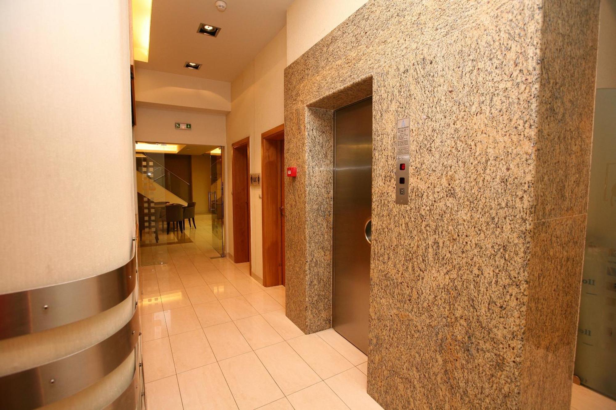 Hotel Flisvos Kalamata Esterno foto