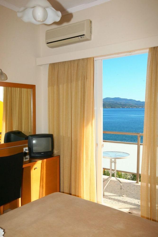 Hotel Flisvos Kalamata Esterno foto